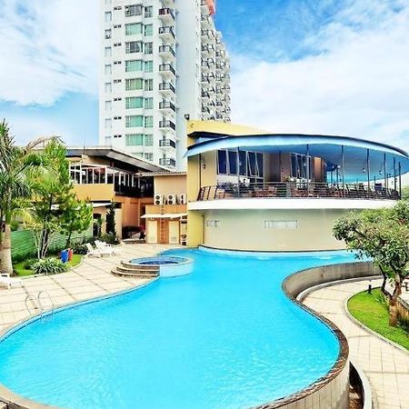 Marbella Hotel Dago Bandung Buitenkant foto