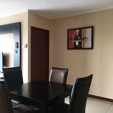 Marbella Hotel Dago Bandung Buitenkant foto
