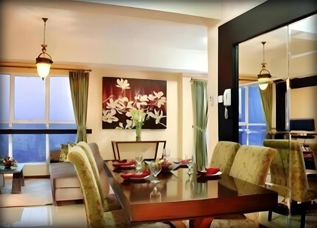Marbella Hotel Dago Bandung Buitenkant foto