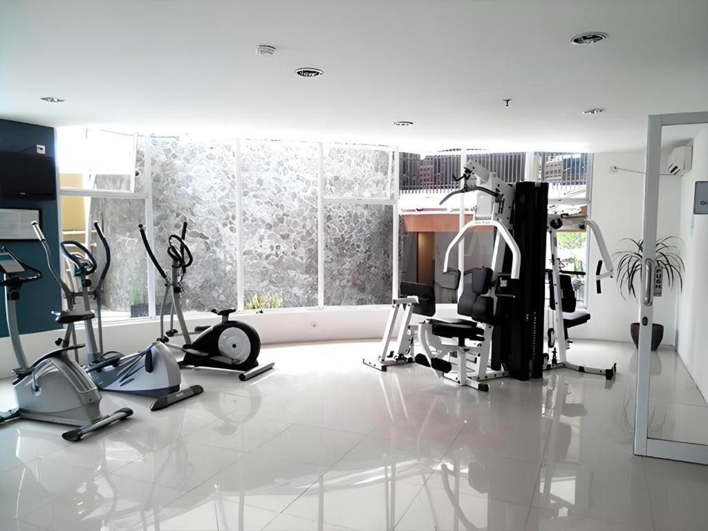 Marbella Hotel Dago Bandung Buitenkant foto