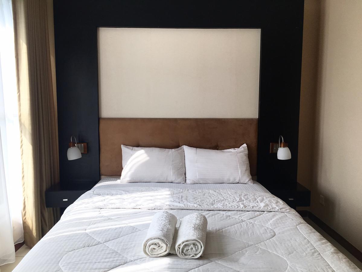 Marbella Hotel Dago Bandung Buitenkant foto