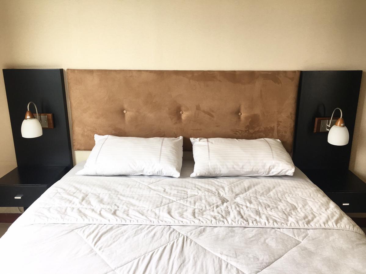 Marbella Hotel Dago Bandung Buitenkant foto