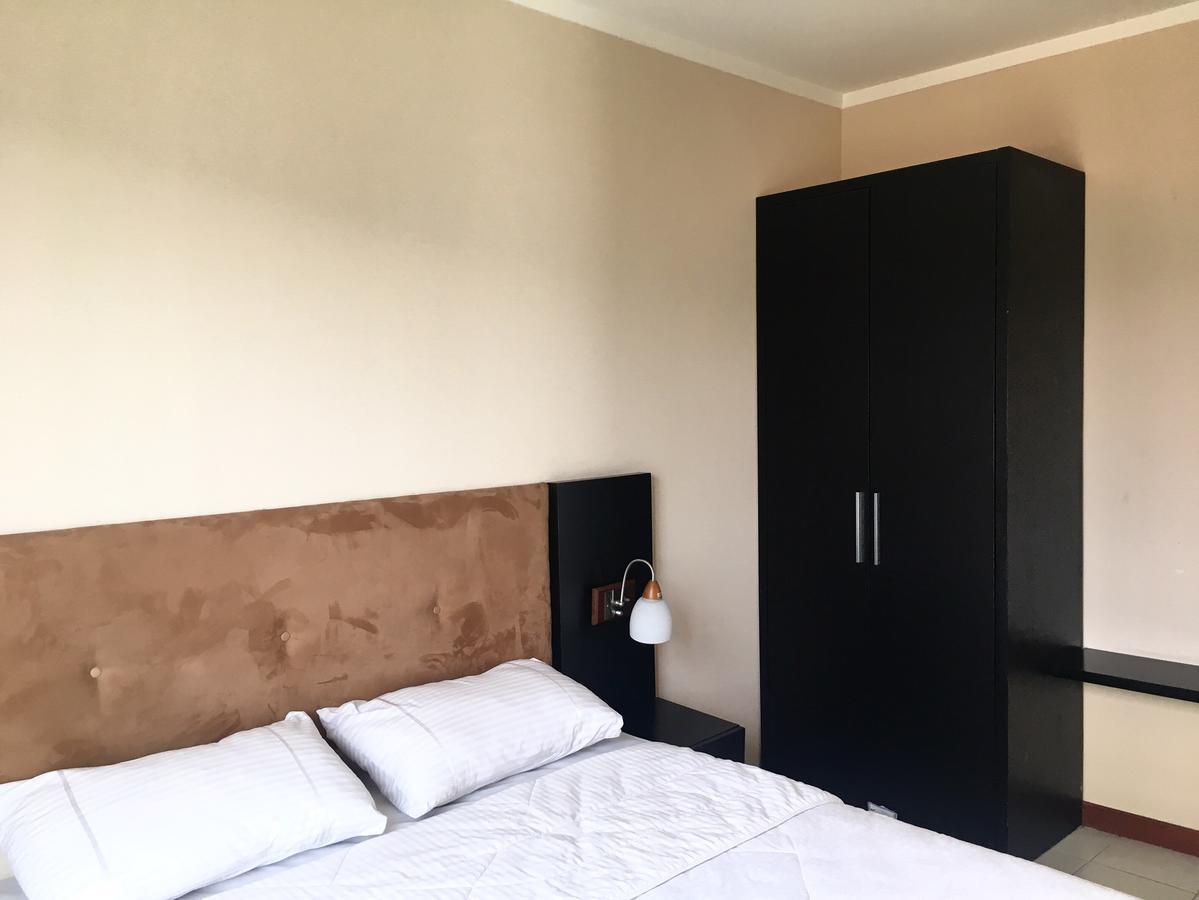 Marbella Hotel Dago Bandung Buitenkant foto